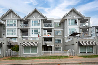 Sonrisa: 108 - 3136 St Johns Street