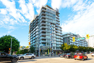 Pinnacle Living: 607 - 89 West 2nd Avenue