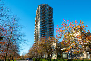 oma: 2602 - 2345 Madison Avenue