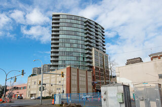 Interurban: 902 - 14 Begbie Street