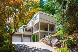 4895 Northwood Drive