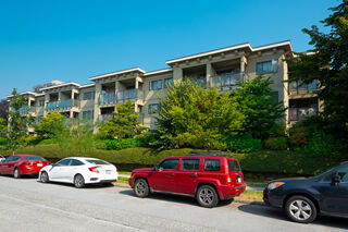 Harbourside Terrace: 214 - 140 4th Street East