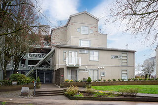 Tugboat Landing: 402 - 2080 East Kent Avenue South