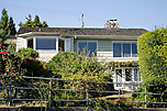 808 Esquimalt Avenue