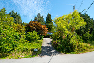 1241 Nepal Crescent