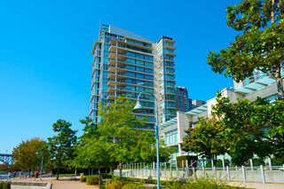 Kings Landing: 901 - 1515 Homer Mews