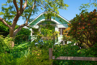 2777 Trinity Street