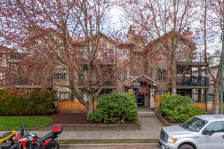 Emporer: 302 - 925 West 15th Avenue