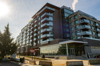 512 - 755 Harbourside Drive