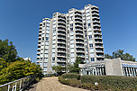 206 - 1135 Quayside Dr