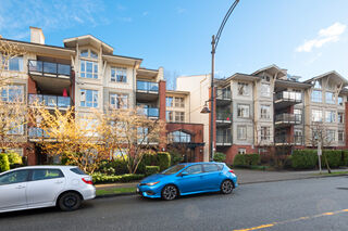 Suter Brook: 121 - 100 Capilano Road