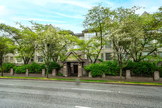 Bloomfield Gardens: 207 - 5650 Oak Street