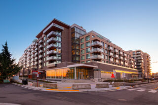 520 - 755 Harbourside Drive