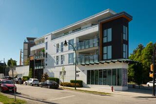 Windsor Views: PH2 - 979 East 19th Avenue