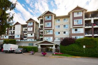 409 - 19677 Meadow Gardens Way