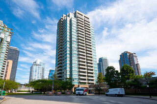 Buchanan East: 2402 - 4398 Buchanan Street