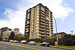 Royal Kensington: 403 - 444 Lonsdale Avenue