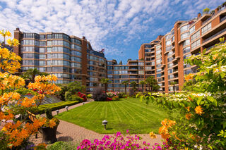 408 - 1470 Pennyfarthing Drive