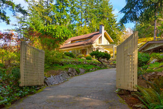 839 Captains Way Road