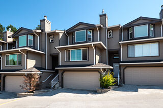 138 - 1140 Castle Crescent