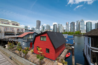 11 - 1301 Johnston Street