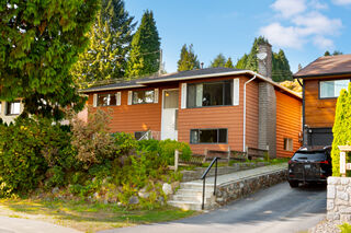 1018 Cloverley Street