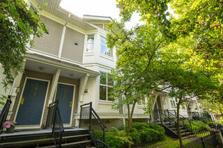 3058 East Kent Avenue South