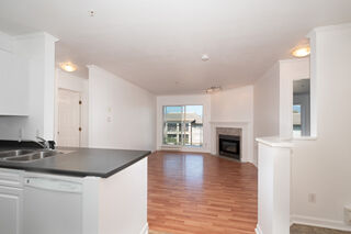 Cottonwood Place: 403 - 12206 224 Street