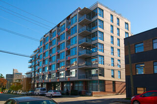 District: 354 - 250 East 6th Avenue