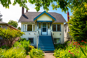 4584 West 11th Avenue